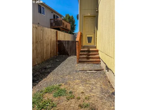 185 SE Lebleu Lane Winston OR 97496