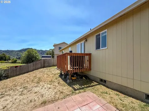 185 SE Lebleu Lane Winston OR 97496