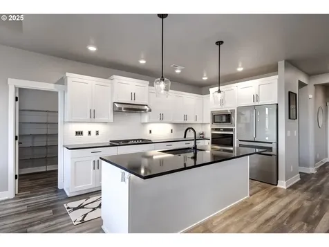 4497 SE 62nd Avenue Hillsboro OR 97123