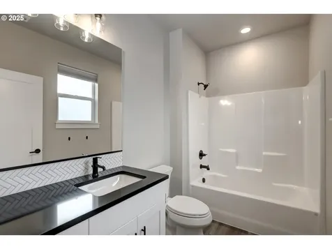 4497 SE 62nd Avenue Hillsboro OR 97123