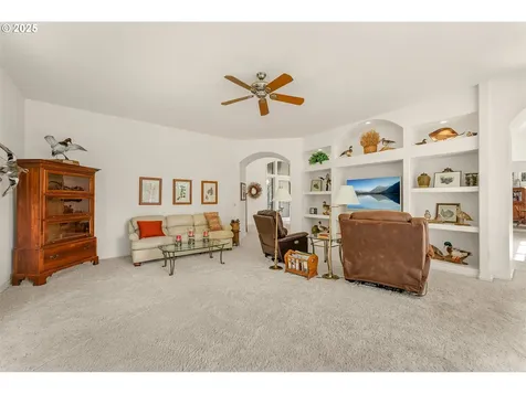558 Wulff Lane Roseburg OR 97471