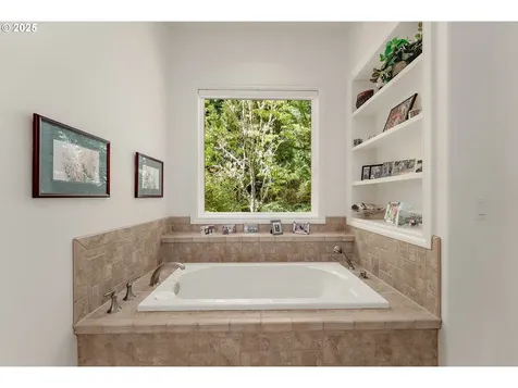 558 Wulff Lane Roseburg OR 97471