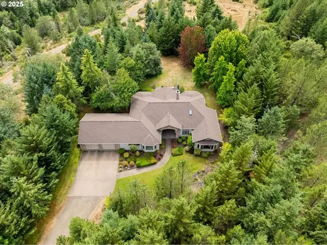 558 Wulff Lane Roseburg OR 97471