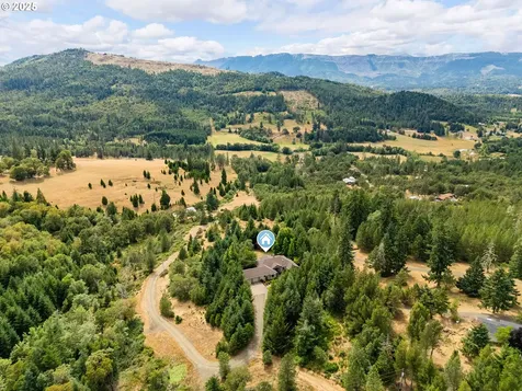 558 Wulff Lane Roseburg OR 97471