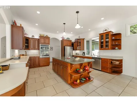 558 Wulff Lane Roseburg OR 97471