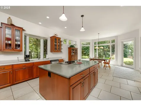 558 Wulff Lane Roseburg OR 97471