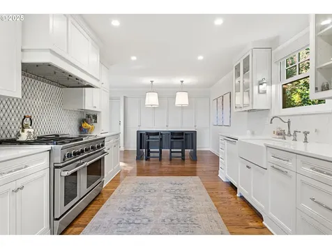 2933 SW Fairview Boulevard Portland OR 97205