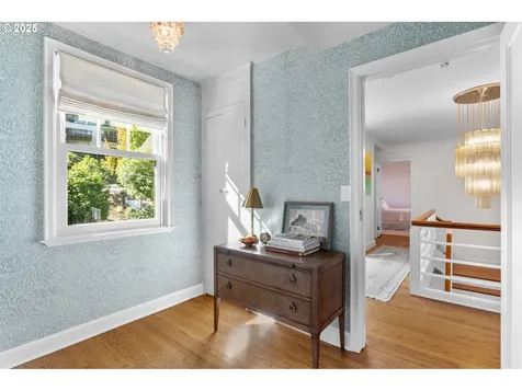 2933 SW Fairview Boulevard Portland OR 97205