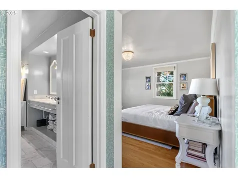 2933 SW Fairview Boulevard Portland OR 97205