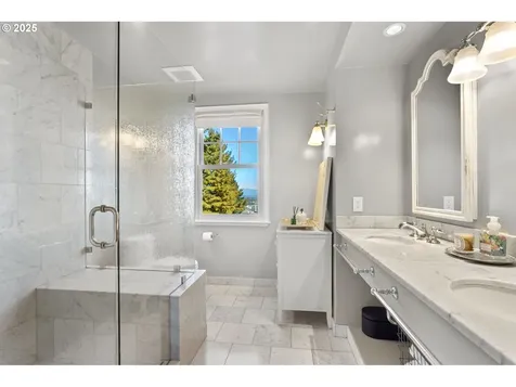 2933 SW Fairview Boulevard Portland OR 97205