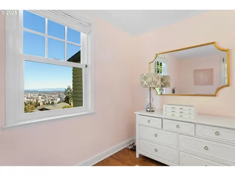 2933 SW Fairview Boulevard Portland OR 97205