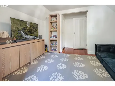 2933 SW Fairview Boulevard Portland OR 97205