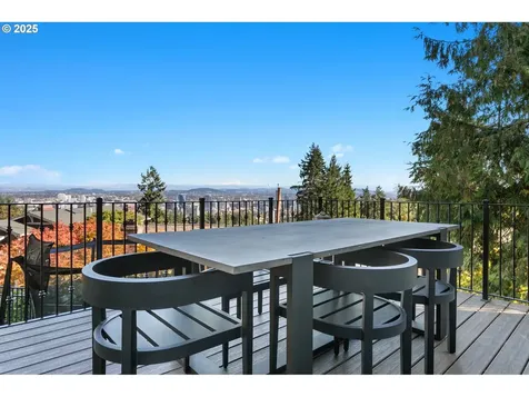 2933 SW Fairview Boulevard Portland OR 97205