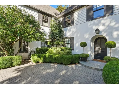 2933 SW Fairview Boulevard Portland OR 97205