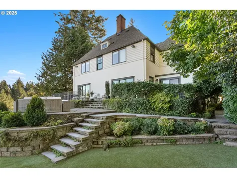 2933 SW Fairview Boulevard Portland OR 97205