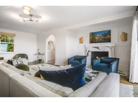 2933 SW Fairview Boulevard Portland OR 97205