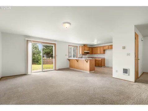 6908 NE 144th Court Vancouver WA 98682