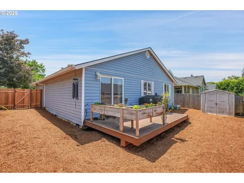 6751 SE Madison Street Hillsboro OR 97123