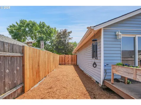 6751 SE Madison Street Hillsboro OR 97123