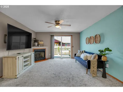 6751 SE Madison Street Hillsboro OR 97123