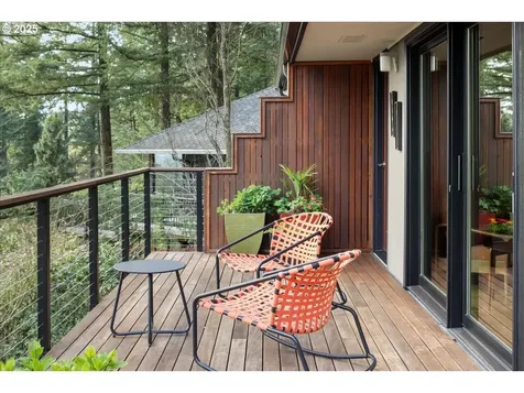 3336 SW Fairmount Lane Portland OR 97239