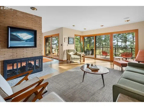 3336 SW Fairmount Lane Portland OR 97239