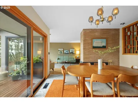 3336 SW Fairmount Lane Portland OR 97239