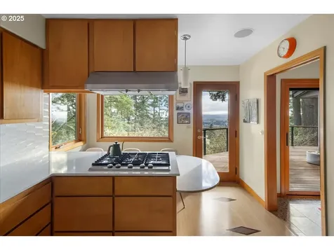 3336 SW Fairmount Lane Portland OR 97239
