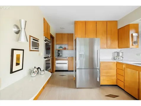 3336 SW Fairmount Lane Portland OR 97239