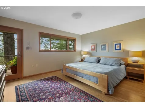 3336 SW Fairmount Lane Portland OR 97239