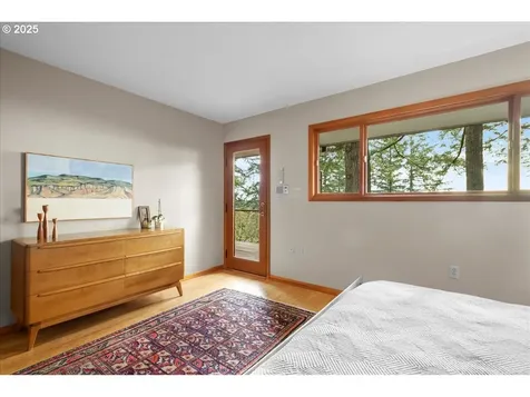 3336 SW Fairmount Lane Portland OR 97239