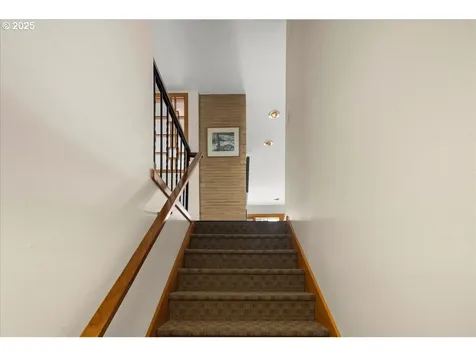 3336 SW Fairmount Lane Portland OR 97239