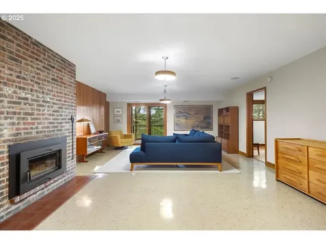 3336 SW Fairmount Lane Portland OR 97239