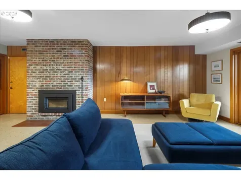 3336 SW Fairmount Lane Portland OR 97239