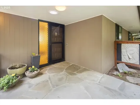 3336 SW Fairmount Lane Portland OR 97239