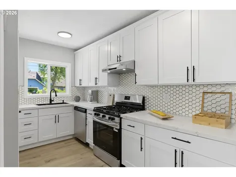 6302 N Kerby Avenue Portland OR 97217