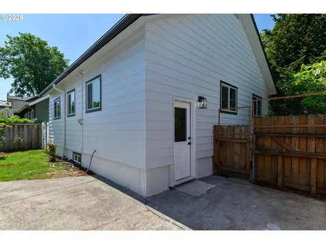6302 N Kerby Avenue Portland OR 97217