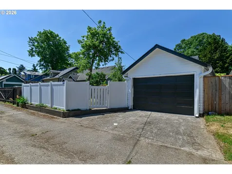6302 N Kerby Avenue Portland OR 97217
