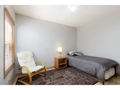 9620 SE Ellis Street Portland OR 97266