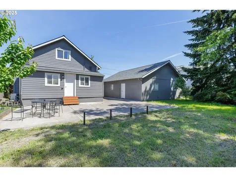 9620 SE Ellis Street Portland OR 97266