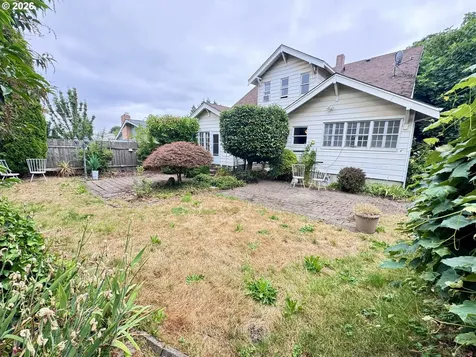 9115 N Portsmouth Avenue Portland OR 97203