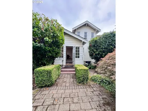 9115 N Portsmouth Avenue Portland OR 97203