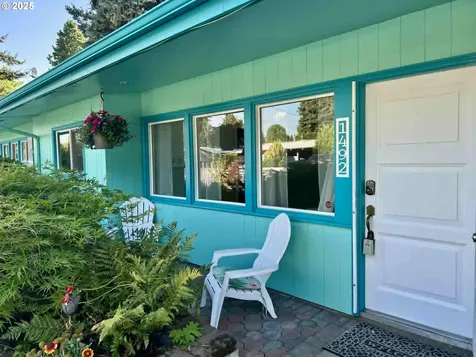 1492 Barton Street Eugene OR 97404