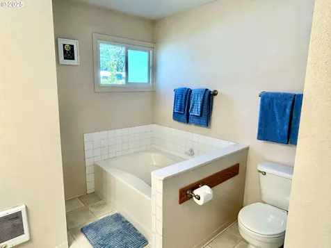 1492 Barton Street Eugene OR 97404