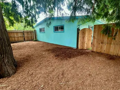 1492 Barton Street Eugene OR 97404