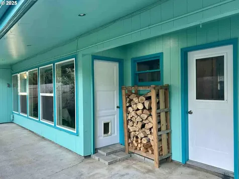 1492 Barton Street Eugene OR 97404