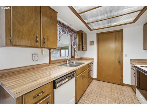 1986 SW Tamarack Street Mcminnville OR 97128