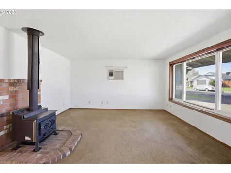 1986 SW Tamarack Street Mcminnville OR 97128