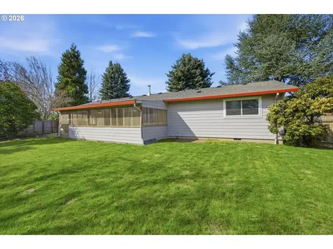 1986 SW Tamarack Street Mcminnville OR 97128