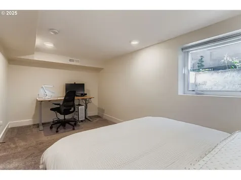 3424 NE Fremont Street Portland OR 97212